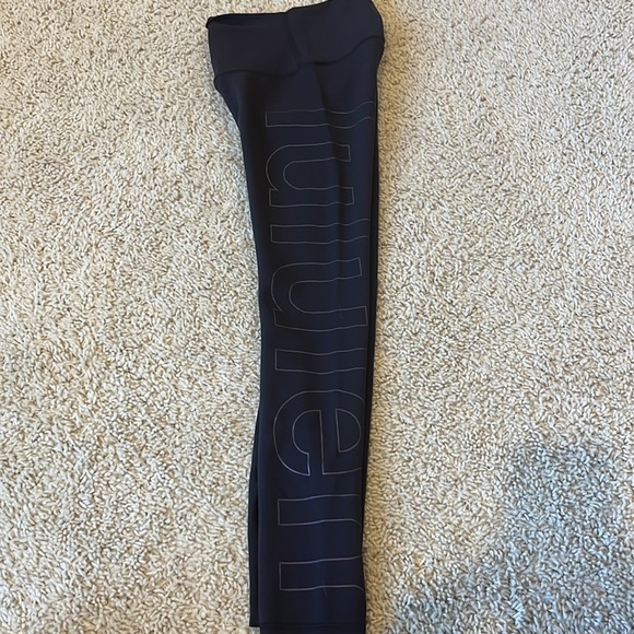 Lululemon size 0 leggings like new! - Picture 5 of 5